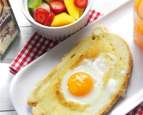 Desayuno saludable con aceite de oliva Virgen Extra