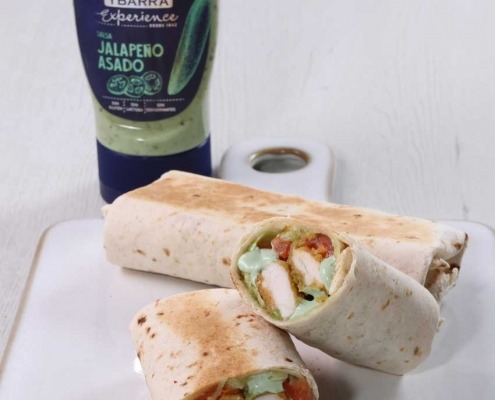 Burritos de Pollo Crujiente con Salsa Experience de Jalapeno Asado