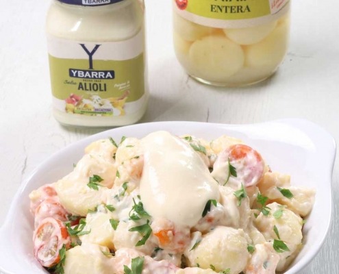 Ensalada de patatas con Alioli