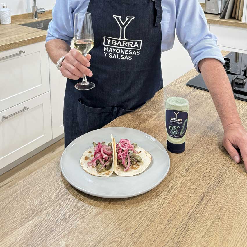 Tacos de ternera con cebolla encurtida