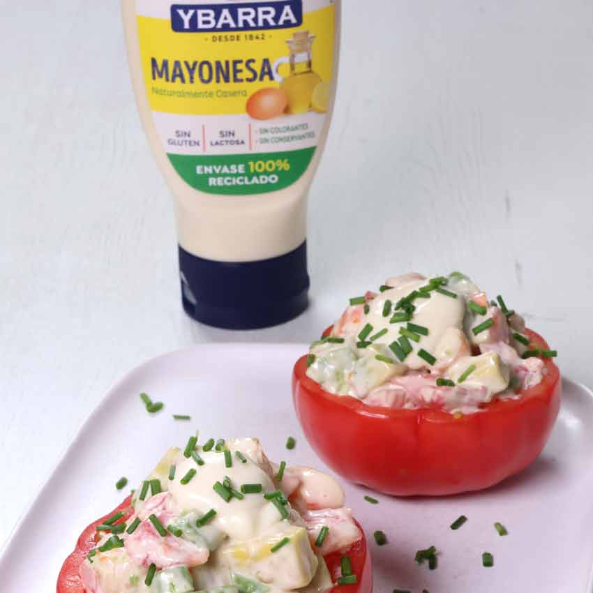 Tomates rellenos con aguacate
