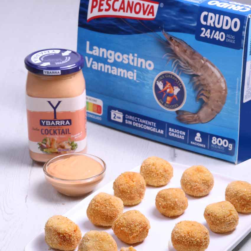 Bolitas de Langostinos con Salsa Cocktail