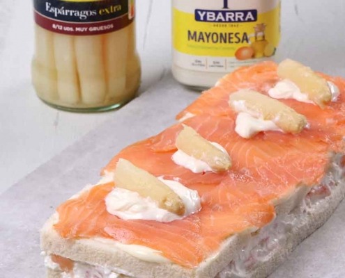 pastel de esparragos y salmon