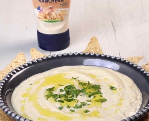 Dip de alcachofas preparado con Alcachofas Ybarra y Salsa Ranchera.